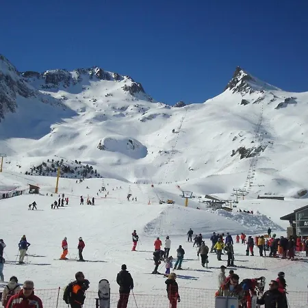 T2 Cosy En Centre-ville Avec Parking, Proche Commodites, 3 Stations De Ski, Non Fumeur - Fr-1-402-118 *