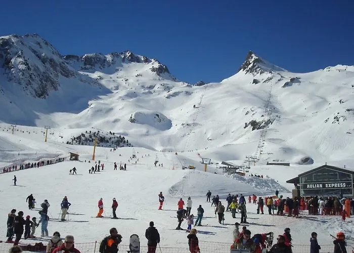 T2 Cosy En Centre-ville Avec Parking, Proche Commodites, 3 Stations De Ski, Non Fumeur - Fr-1-402-118 *